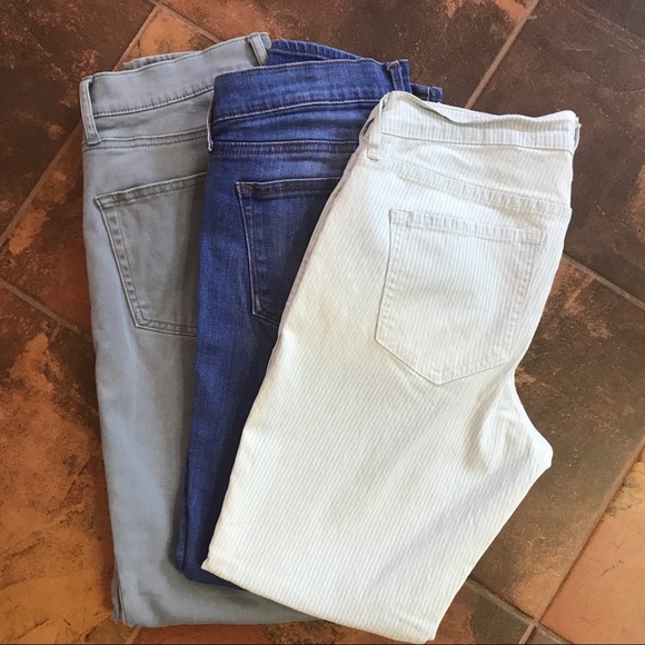 3 Pak GAP1969 & Rockstar jeans EUC - Picture 4 of 5